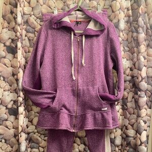 Kenzie - 2 piece lounge/workout set - sz Medium - Purple - lace trim